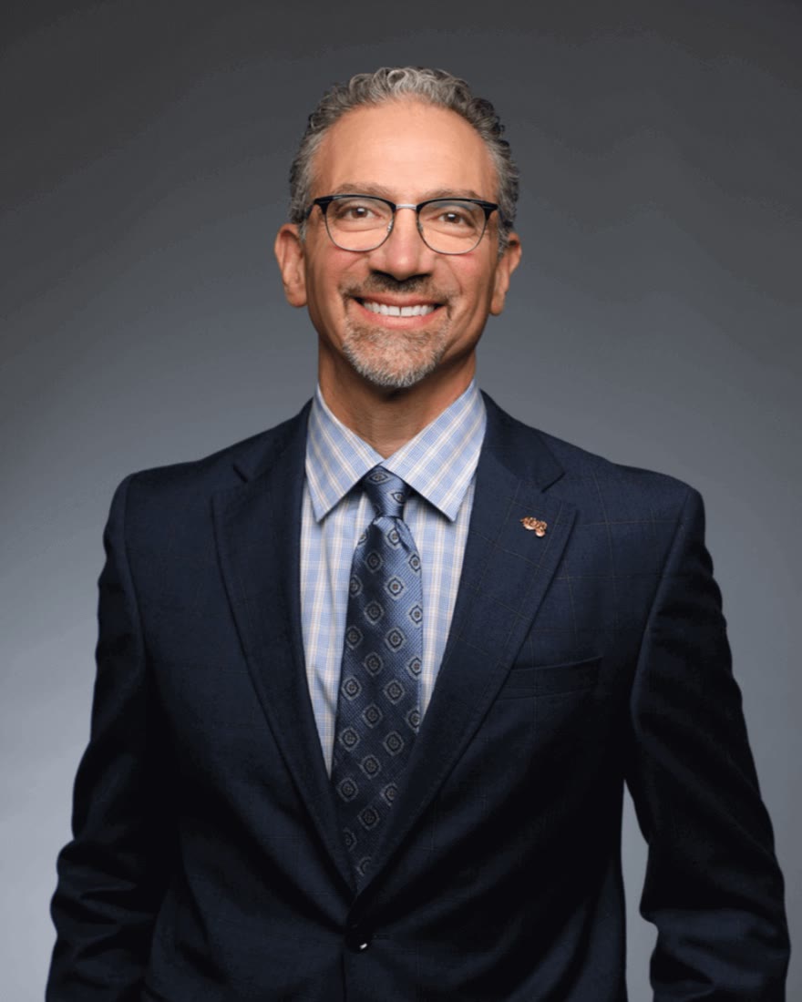 Portrait of Dr. Brett Kessler